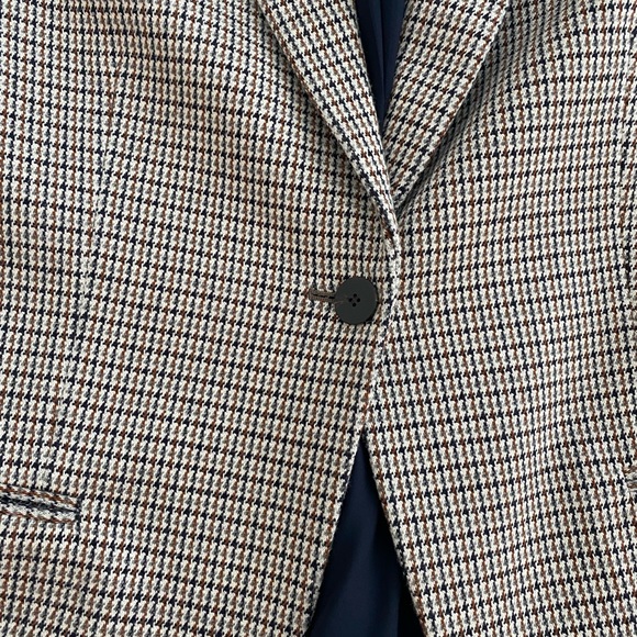 Theory Blazer - size 6 - Picture 4 of 10